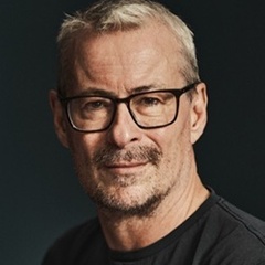 Professor  Eske Willerslev