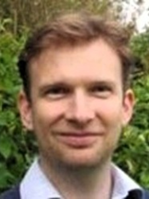 Dr Aylwyn Scally