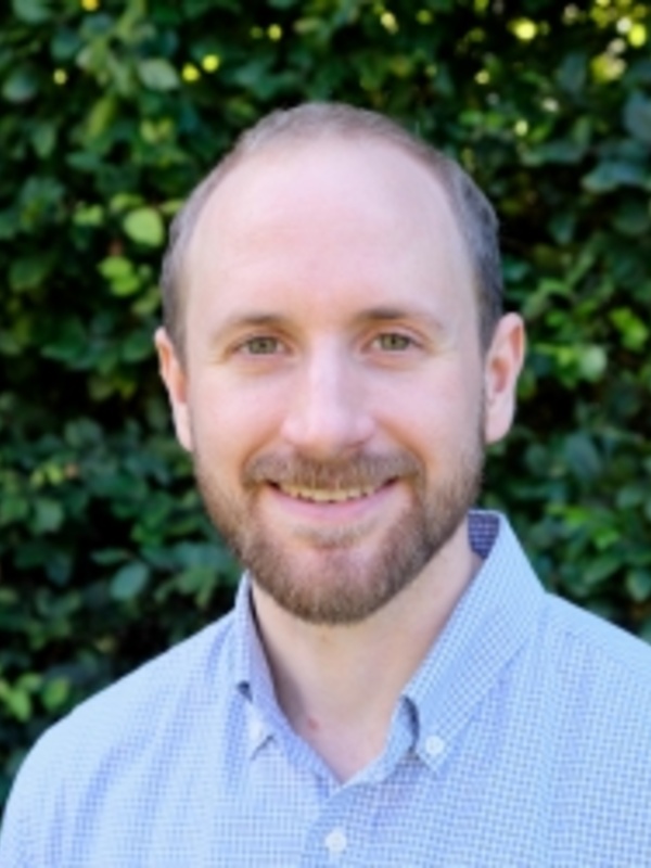 Dr  Erik Clark