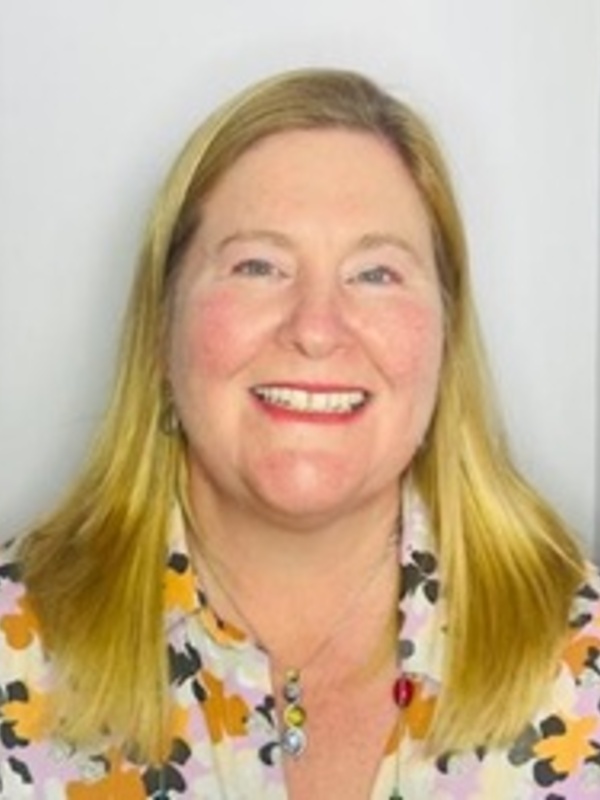  Helen Fogerty