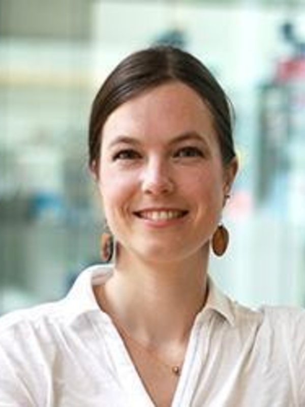 Dr Renske Vroomans