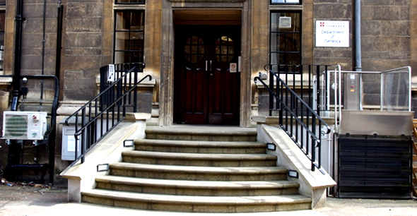 Dept entrance with lift